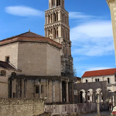 Апартаменти Atelier D'art *